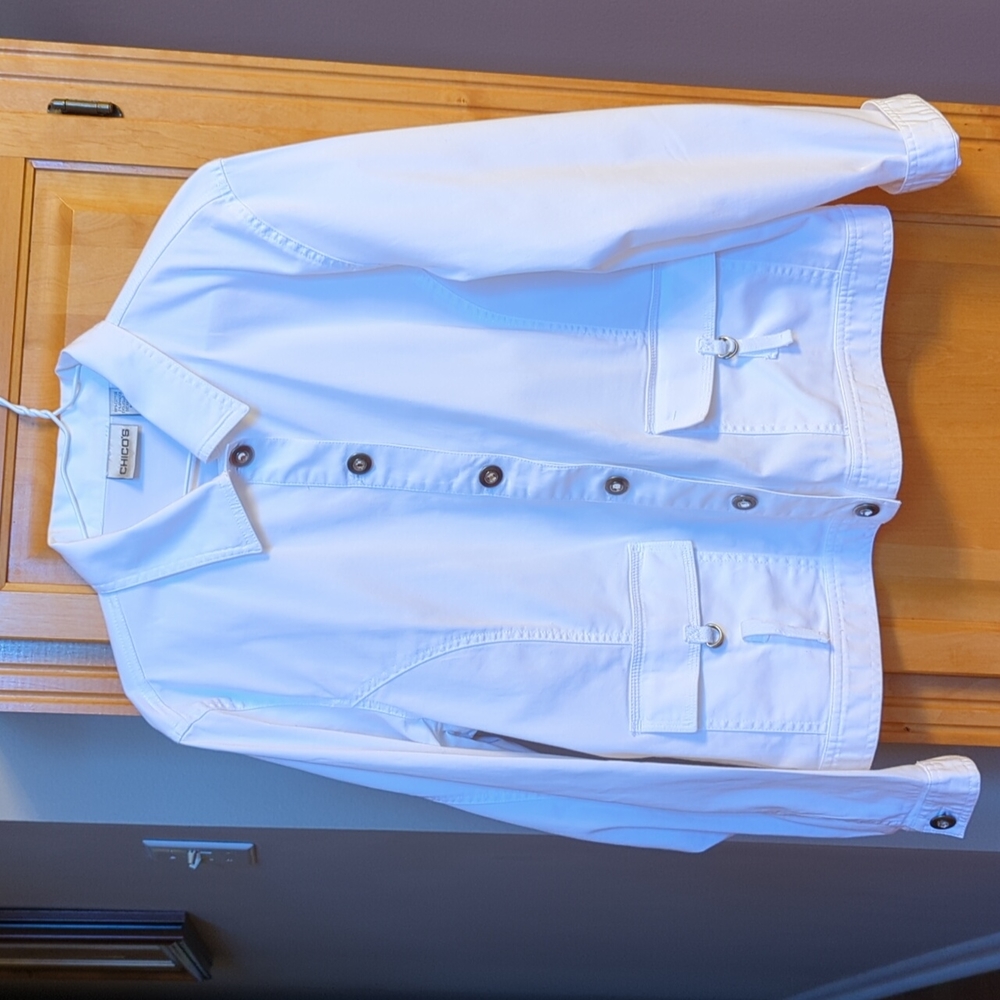 Chico's white cotton Jacket Size 2  (12)